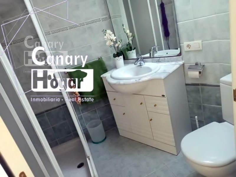 Ático de 2 habitaciones en Los Cristianos en venta con garaje - 750.000 € (Ref: 9834136)