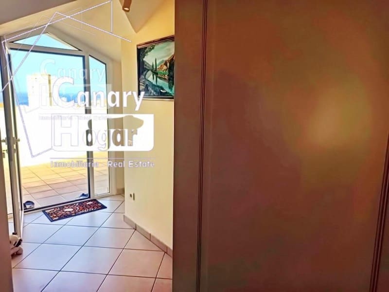 Ático de 2 habitaciones en Los Cristianos en venta con garaje - 750.000 € (Ref: 9834136)