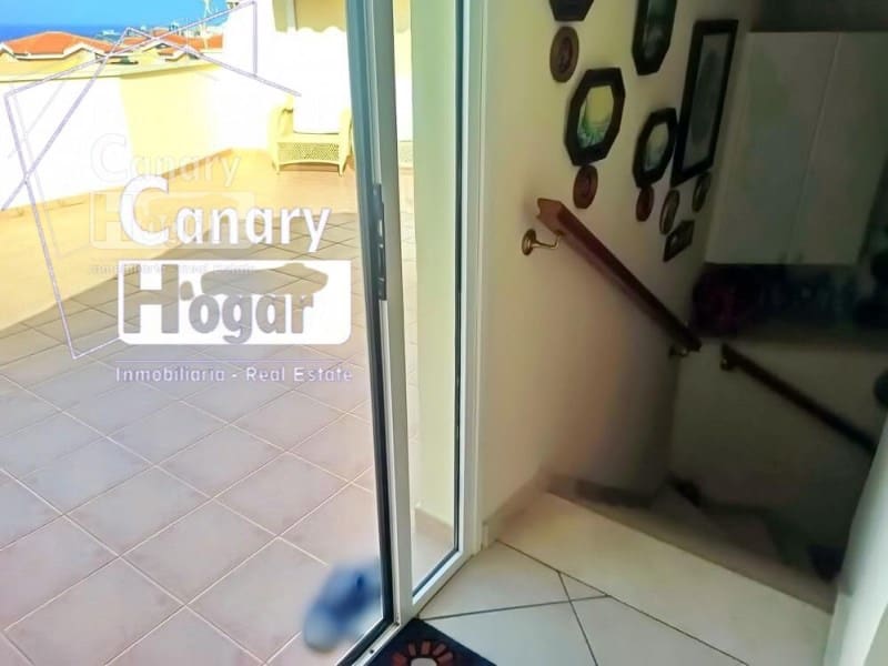 Ático de 2 habitaciones en Los Cristianos en venta con garaje - 750.000 € (Ref: 9834136)