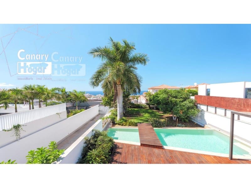 4 chambre Villa/Maison à vendre à Playa Fanabe avec piscine garage - 2 625 000 € (Ref: 9834143)