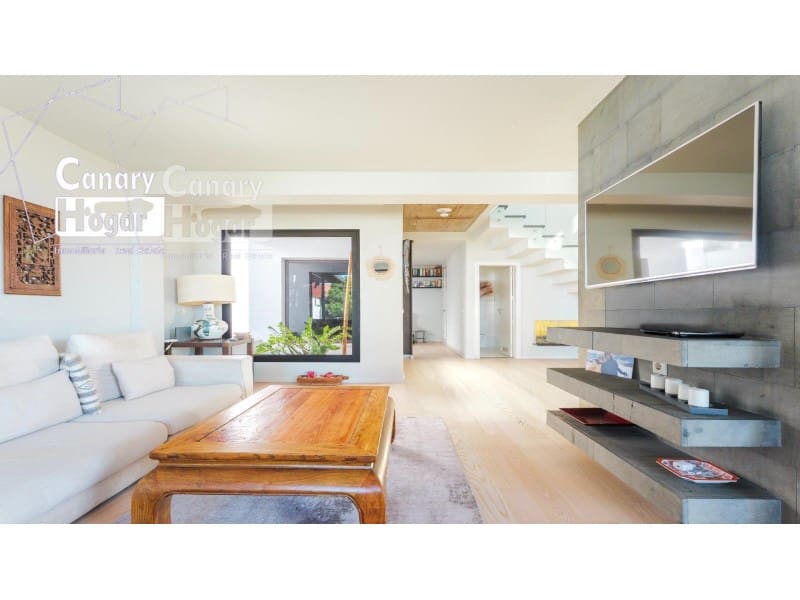 4 chambre Villa/Maison à vendre à Playa Fanabe avec piscine garage - 2 625 000 € (Ref: 9834143)