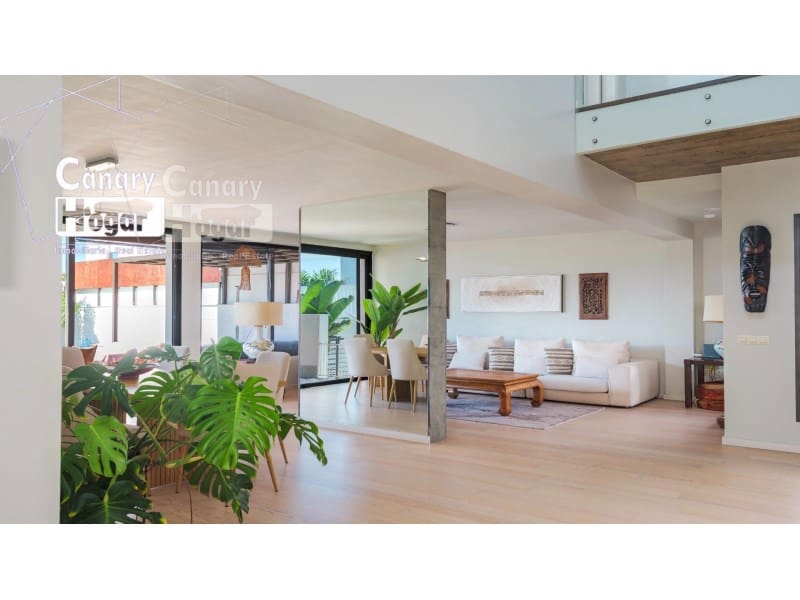 4 chambre Villa/Maison à vendre à Playa Fanabe avec piscine garage - 2 625 000 € (Ref: 9834143)