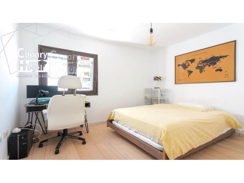 4 chambre Villa/Maison à vendre à Playa Fanabe avec piscine garage - 2 625 000 € (Ref: 9834143)