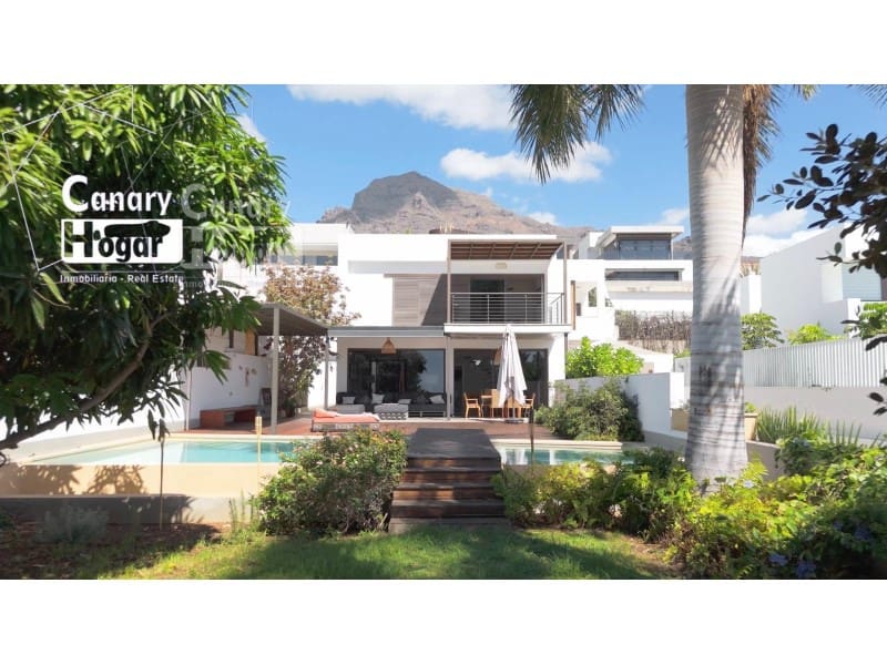 4 chambre Villa/Maison à vendre à Playa Fanabe avec piscine garage - 2 625 000 € (Ref: 9834143)