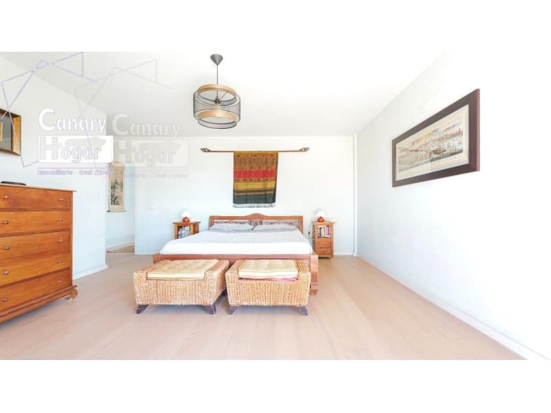 4 chambre Villa/Maison à vendre à Playa Fanabe avec piscine garage - 2 625 000 € (Ref: 9834143)