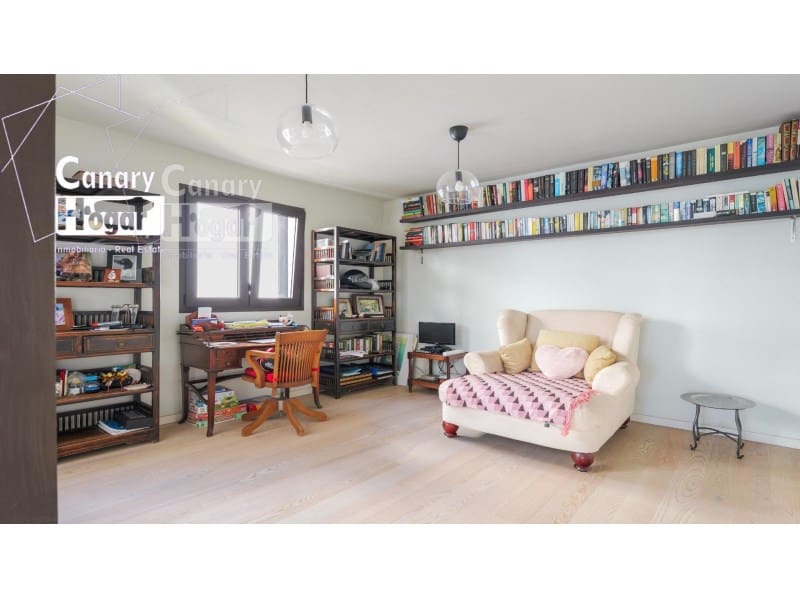 4 chambre Villa/Maison à vendre à Playa Fanabe avec piscine garage - 2 625 000 € (Ref: 9834143)