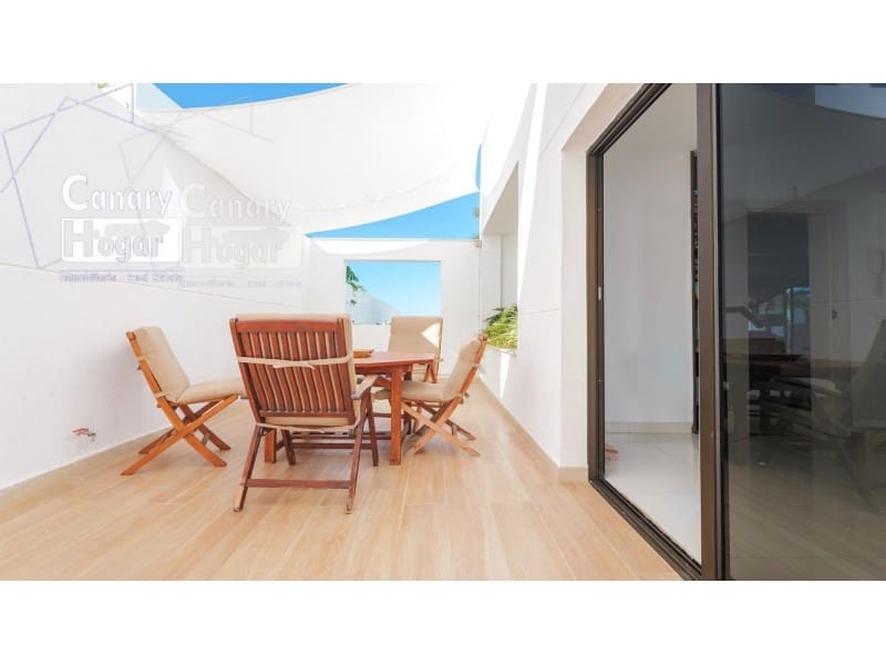 4 chambre Villa/Maison à vendre à Playa Fanabe avec piscine garage - 2 625 000 € (Ref: 9834143)