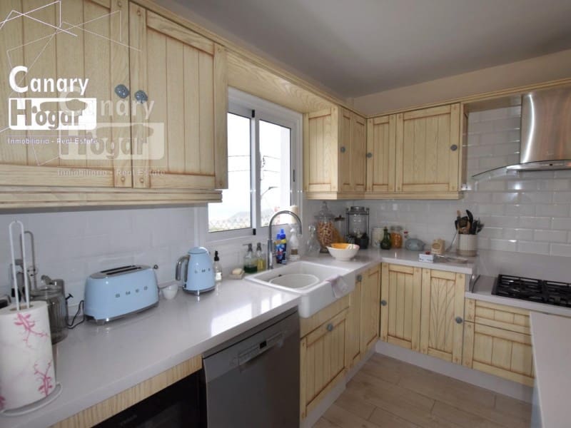 3 bedroom Finca/Country House for sale in San Miguel de Abona with garage - € 420,000 (Ref: 9834148)