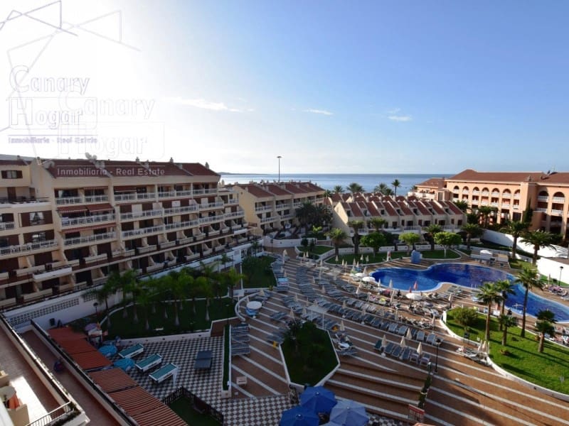 4 bedroom Villa for sale in Playa de las Americas - € 880,000 (Ref: 9834151)