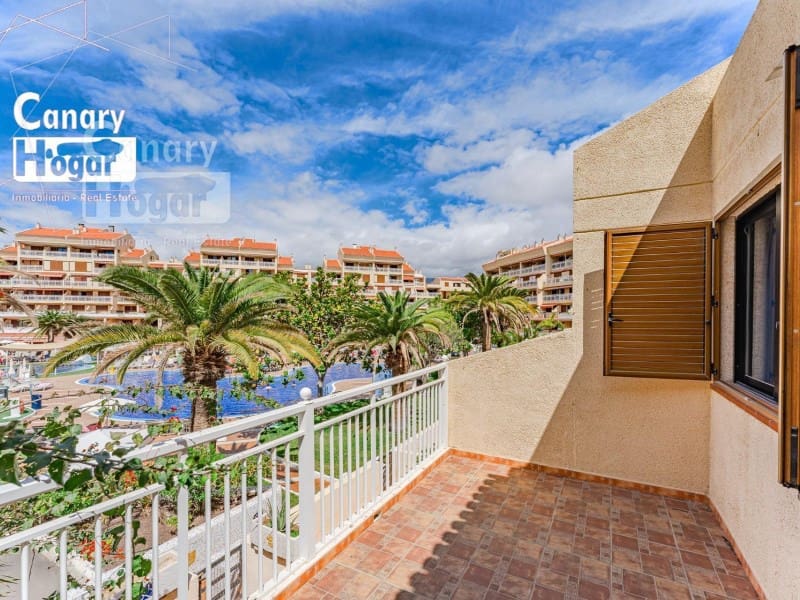4 bedroom Villa for sale in Playa de las Americas - € 880,000 (Ref: 9834151)