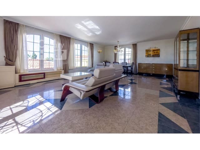 3 soveværelse Villa til salg i Playa del Duque, Adeje med garage - € 2.999.000 (Ref: 9834152)