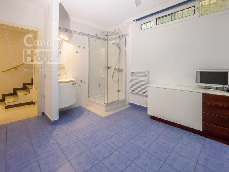 3 soveværelse Villa til salg i Playa del Duque med garage - € 2.999.000 (Ref: 9834152)