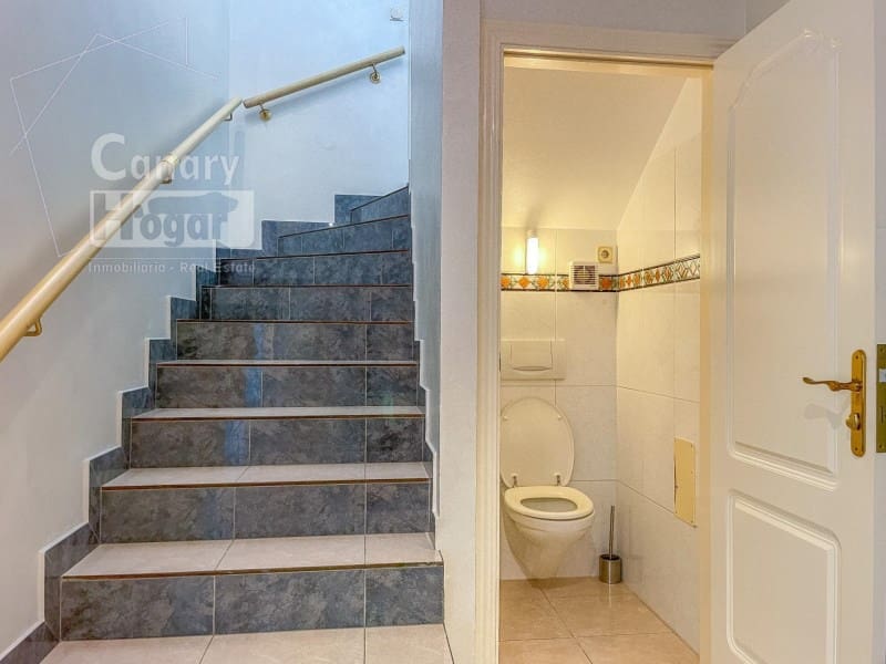 3 soveværelse Villa til salg i Playa del Duque med garage - € 2.999.000 (Ref: 9834152)