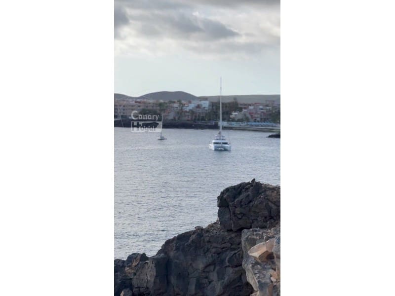 3 bedroom Flat for sale in Costa del Silencio with pool garage - € 685,000 (Ref: 9834159)
