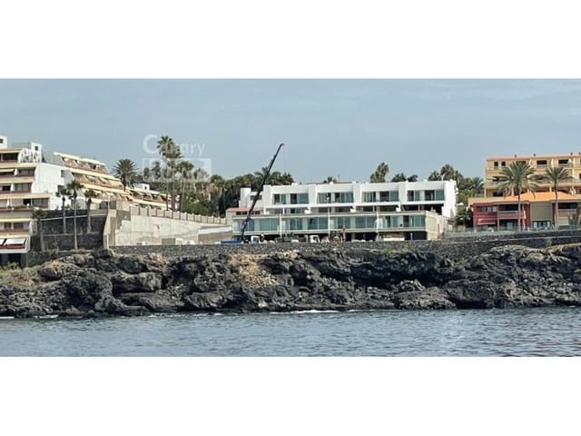 3 makuuhuone Asunto myytävänä paikassa Costa del Silencio, Arona mukana uima-altaan 
autotalli - 685 000 € (Ref: 9834159)