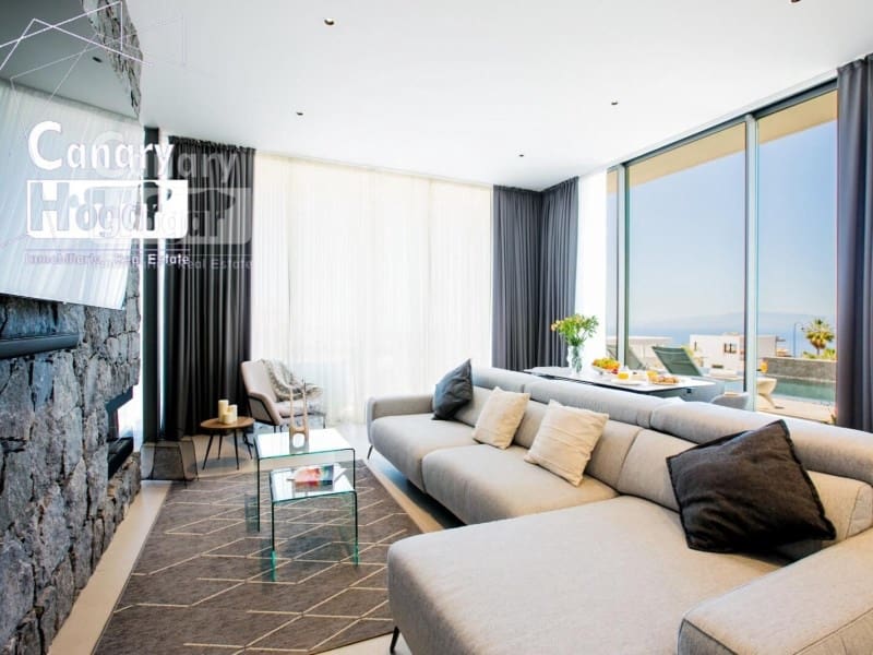 3 bedroom Villa for sale in Guia de Isora with pool garage - € 1,830,000 (Ref: 9834162)