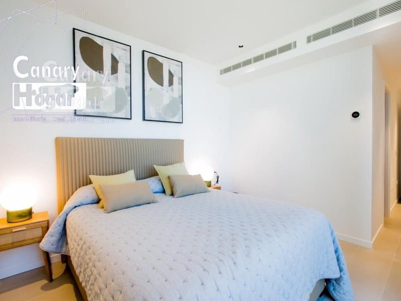 3 bedroom Villa for sale in Guia de Isora with pool garage - € 1,830,000 (Ref: 9834162)