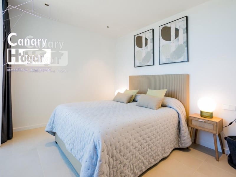 3 bedroom Villa for sale in Guia de Isora with pool garage - € 1,830,000 (Ref: 9834162)