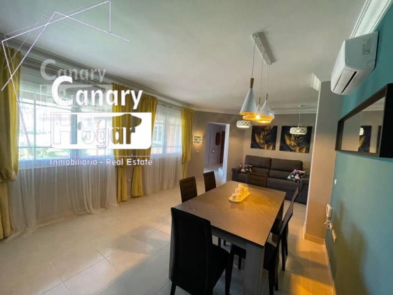 4 bedroom Villa for sale in Los Cristianos with pool garage - € 775,000 (Ref: 9834165)