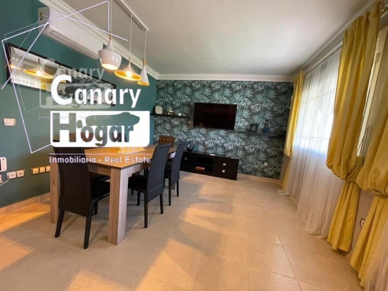 4 bedroom Villa for sale in Los Cristianos with pool garage - € 775,000 (Ref: 9834165)