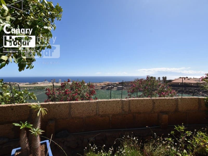 4 bedroom Villa for sale in Adeje with garage - € 950,000 (Ref: 9834166)
