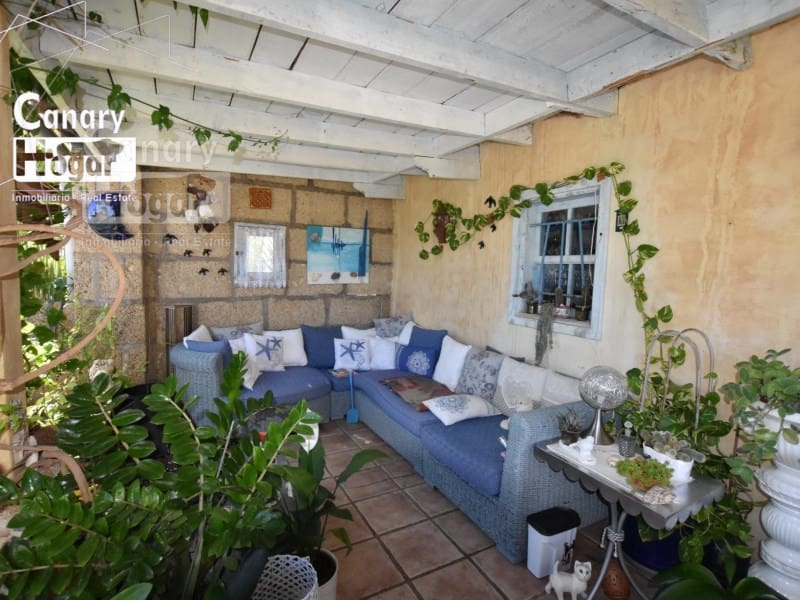 4 bedroom Villa for sale in Adeje with garage - € 950,000 (Ref: 9834166)