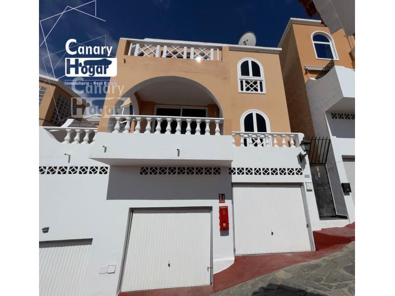 3 bedroom Villa for sale in Costa Adeje with garage - € 530,000 (Ref: 9834171)