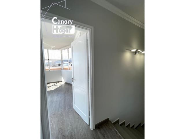 Chalet de 3 habitaciones en San Eugenio Alto, Adeje en venta con garaje - 530.000 € (Ref: 9834171)