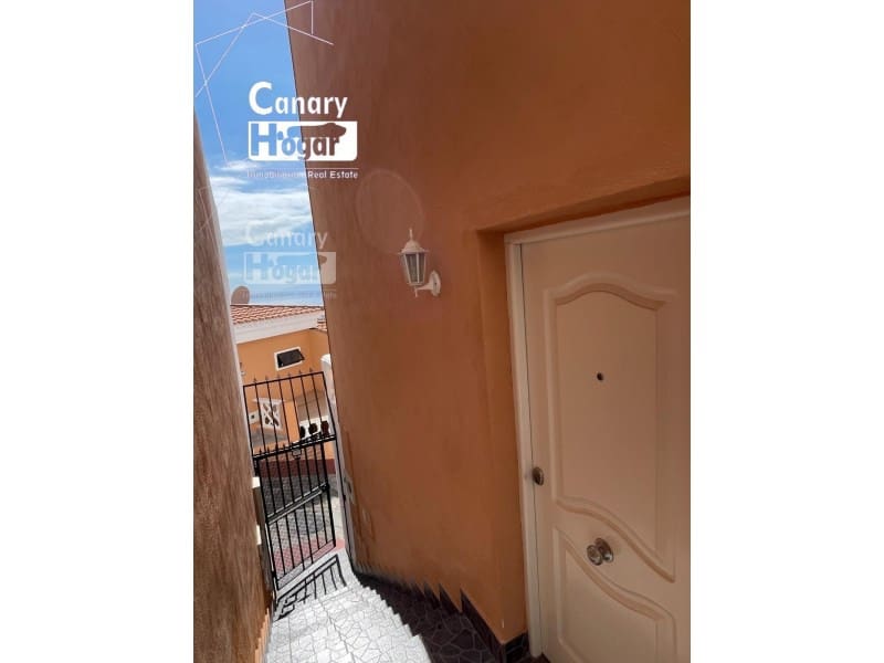 3 bedroom Villa for sale in Costa Adeje with garage - € 530,000 (Ref: 9834171)