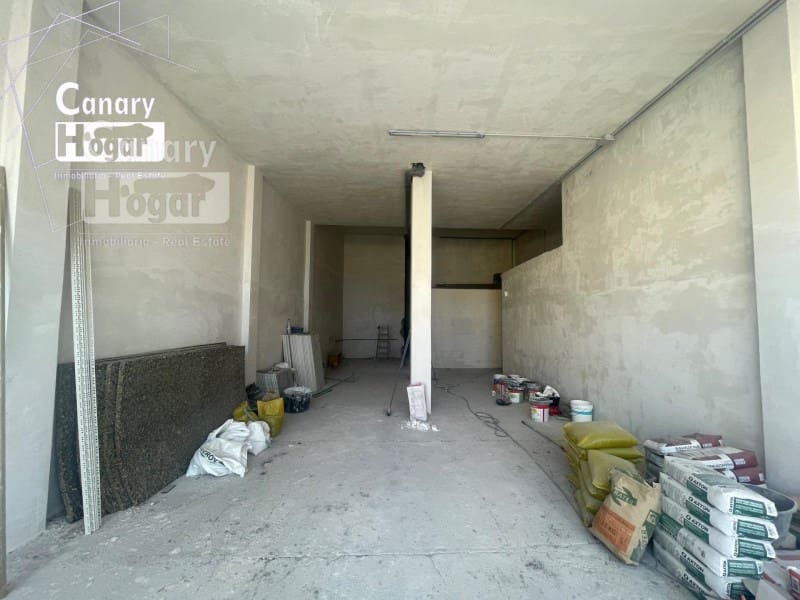 Commercial for sale in Adeje - € 170,000 (Ref: 9834174)