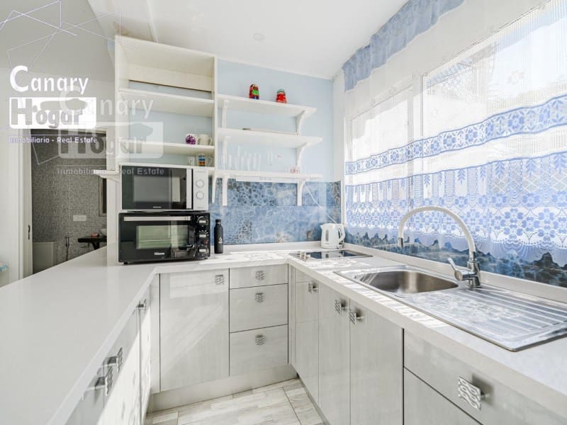 10 bedroom Villa for sale in Costa Adeje with pool garage - € 2,500,000 (Ref: 9834177)