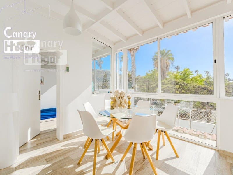 10 bedroom Villa for sale in Costa Adeje with pool garage - € 2,500,000 (Ref: 9834177)