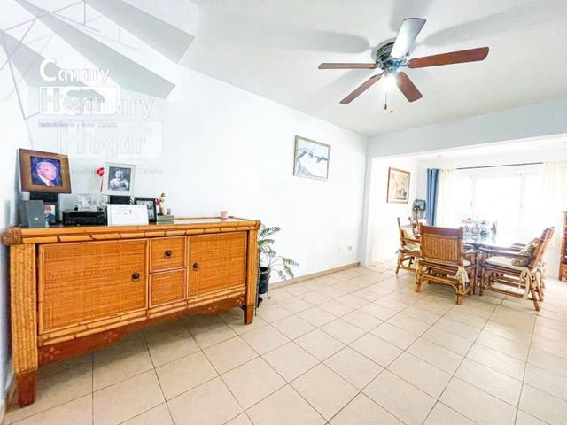 4 bedroom Villa for sale in Playa de Fañabé Alto, Adeje with pool garage - € 669,000 (Ref: 9836407)