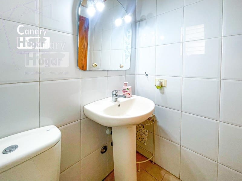 4 soveværelse Villa til salg i Costa Adeje med swimmingpool garage - € 669.000 (Ref: 9836407)