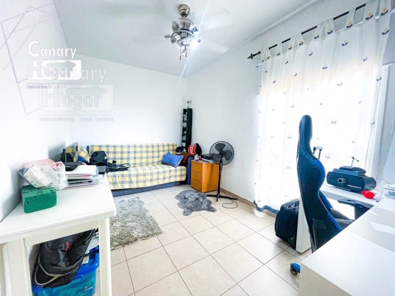4 soveværelse Villa til salg i Costa Adeje med swimmingpool garage - € 669.000 (Ref: 9836407)