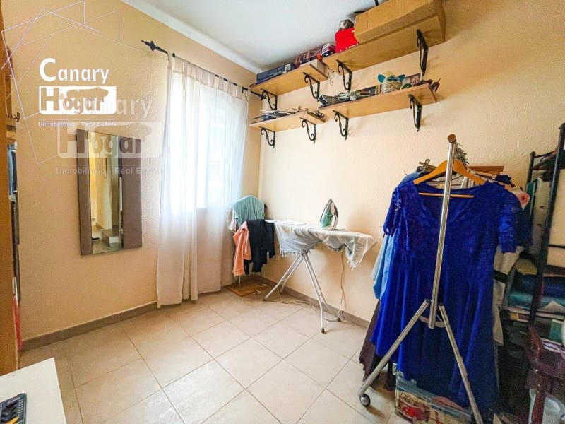4 soveværelse Villa til salg i Costa Adeje med swimmingpool garage - € 669.000 (Ref: 9836407)