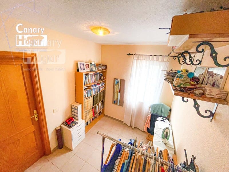 4 soveværelse Villa til salg i Costa Adeje med swimmingpool garage - € 669.000 (Ref: 9836407)