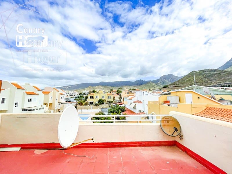4 soveværelse Villa til salg i Costa Adeje med swimmingpool garage - € 669.000 (Ref: 9836407)