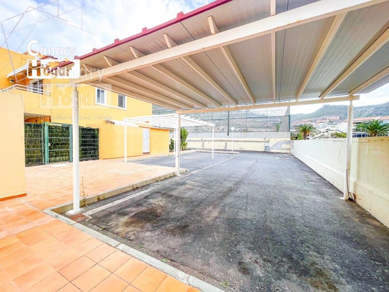 4 soveværelse Villa til salg i Costa Adeje med swimmingpool garage - € 669.000 (Ref: 9836407)