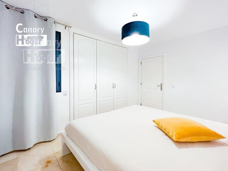 1 sovrum Lägenhet till salu i Arona - 267 000 € (Ref: 9836408)