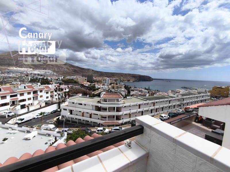 3 bedroom Apartment for sale in Los Cristianos with garage - € 549,000 (Ref: 9836409)