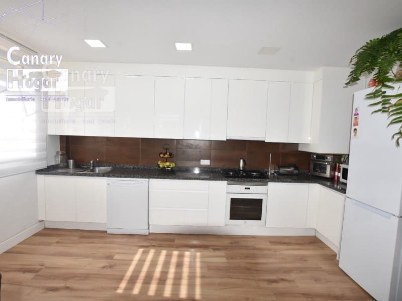 3 bedroom Penthouse for sale in San Miguel de Abona - € 450,000 (Ref: 9836412)