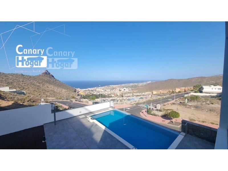 4 sovrum Villa till salu i Costa Adeje med pool garage - 1 950 000 € (Ref: 9836413)