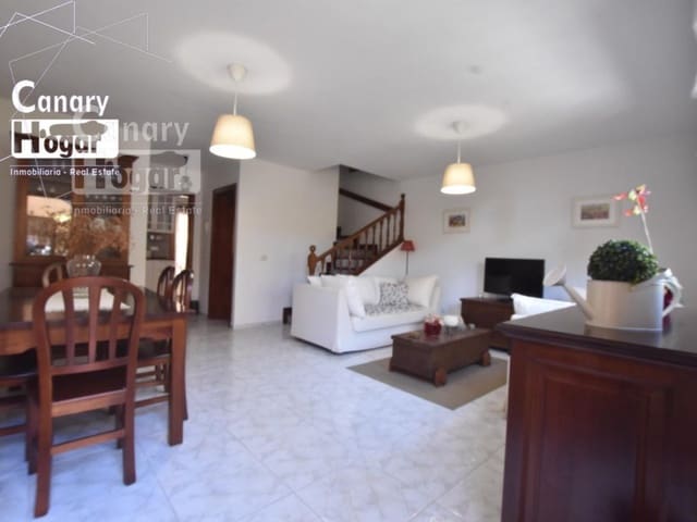 2 makuuhuone Omakotitalo vuokrattavana paikassa El Medano, Granadilla de Abona mukana uima-altaan - 1 700 € (Ref: 9839343)