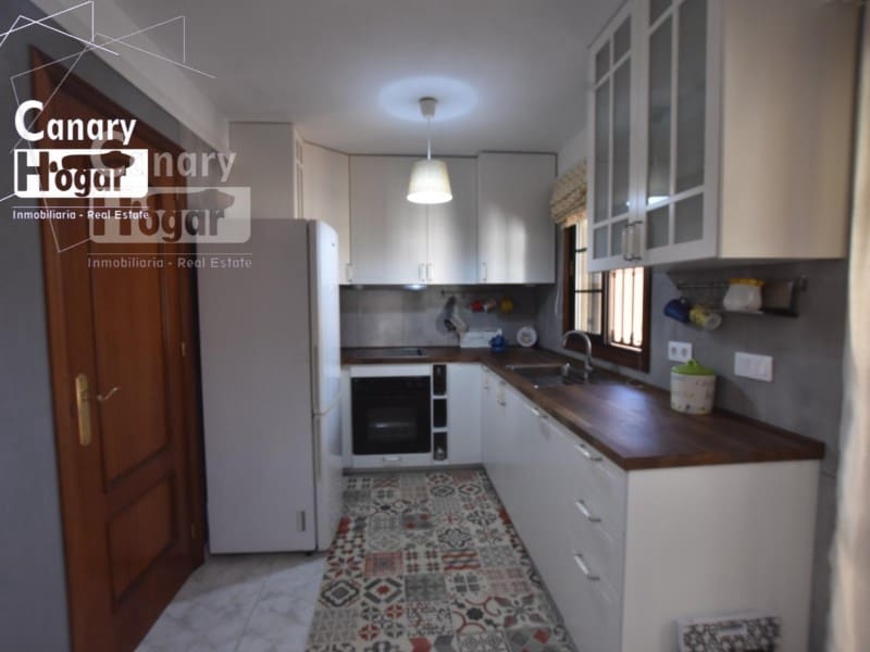 2 sypialnia Dom do wynajęcia w El Medano z basenem - 1 800 € (Ref: 9839343)