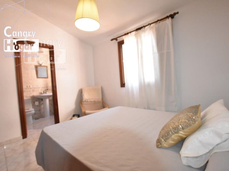 2 sypialnia Dom do wynajęcia w El Medano z basenem - 1 800 € (Ref: 9839343)