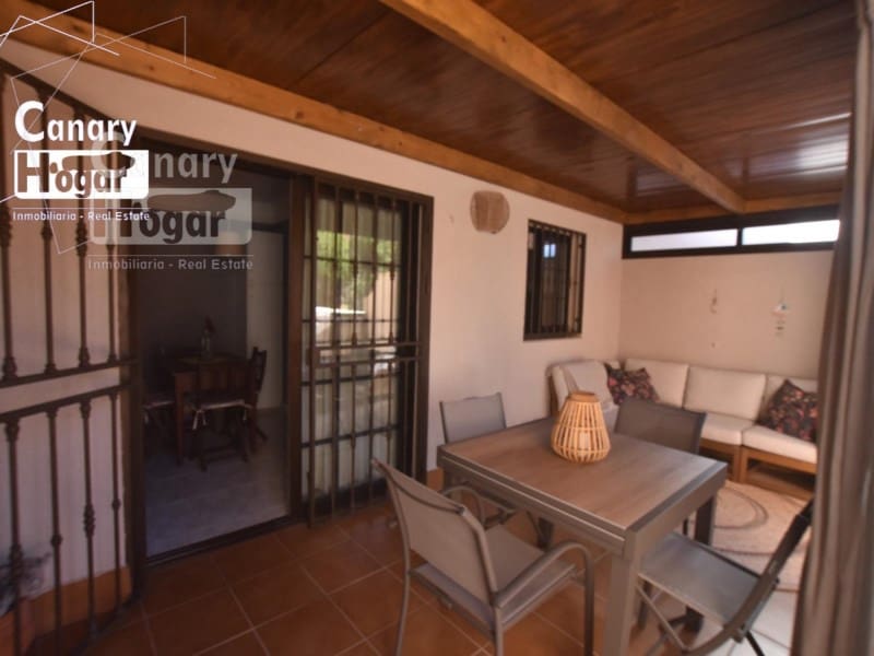 2 sypialnia Dom do wynajęcia w El Medano z basenem - 1 800 € (Ref: 9839343)