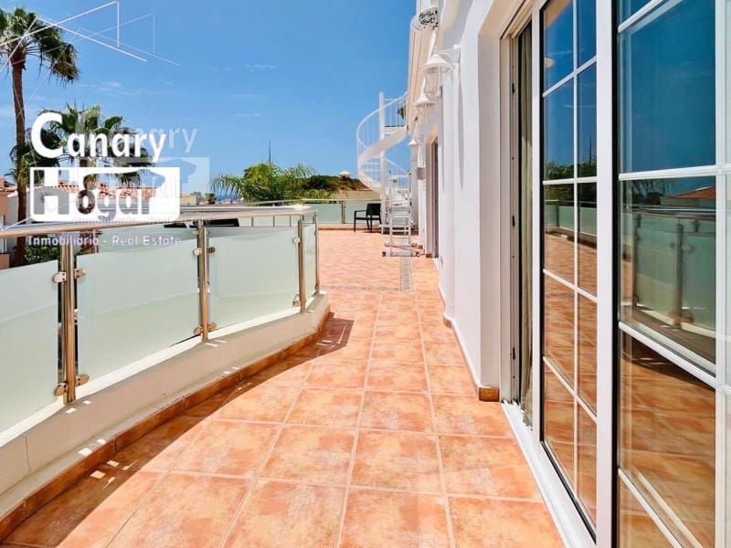 3 bedroom Penthouse for sale in Playa Fanabe - € 780,000 (Ref: 9839344)