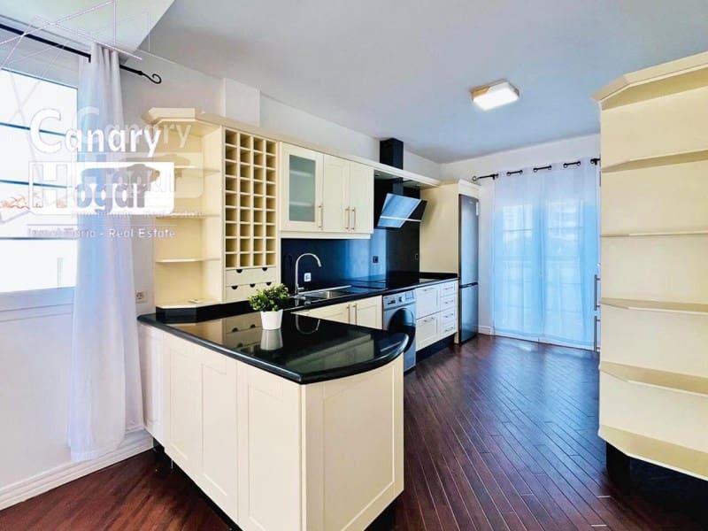 3 bedroom Penthouse for sale in Playa Fanabe - € 780,000 (Ref: 9839344)