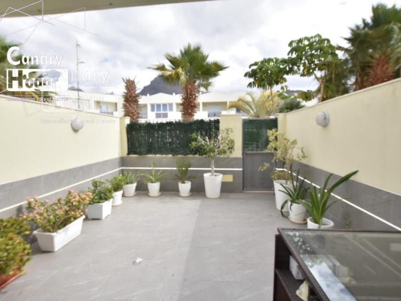 3 slaapkamer Huis te koop in Costa Adeje met garage - € 470.000 (Ref: 9839348)